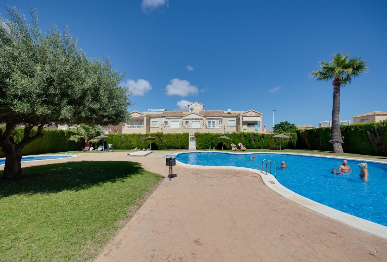 Resale - Villa - Torrevieja - El molino