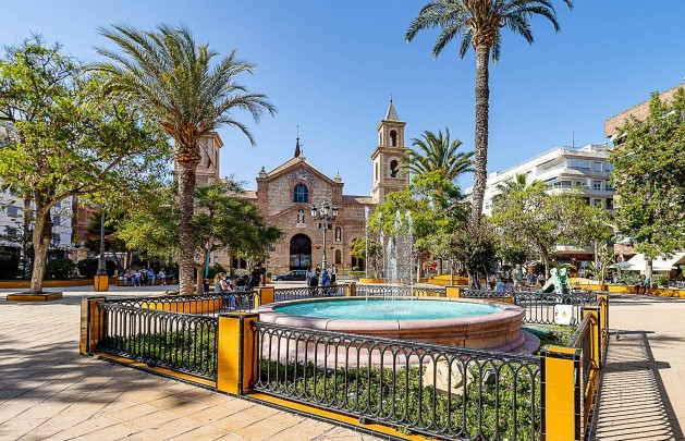 Resale - Villa - Torrevieja - El molino