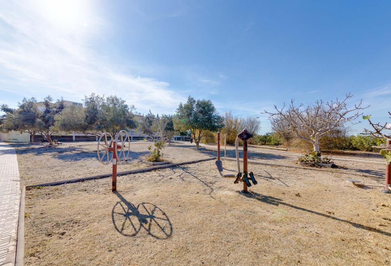 Resale - Villa - Torrevieja - El molino