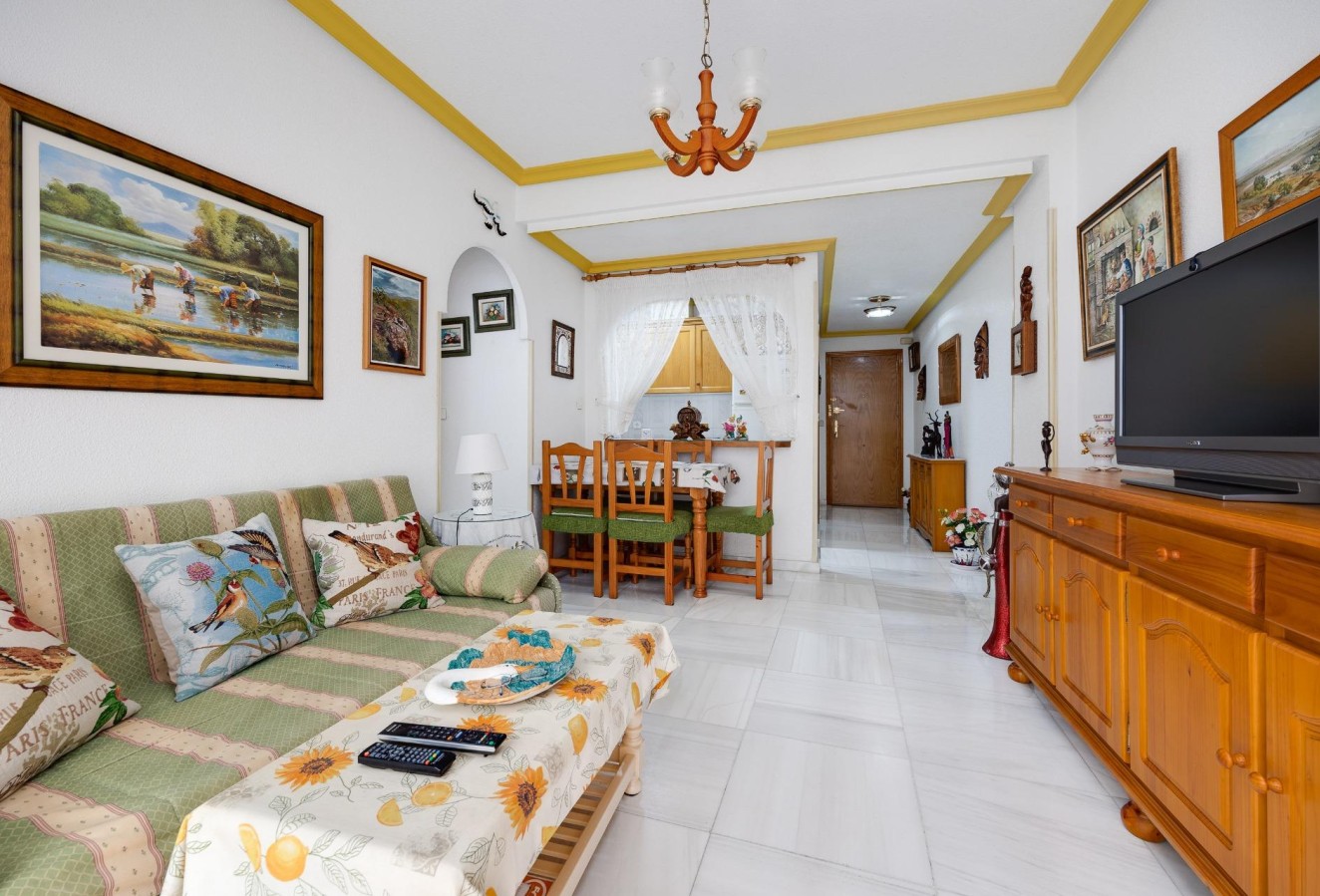 Resale - Apartment / flat - Torrevieja - Habaneras