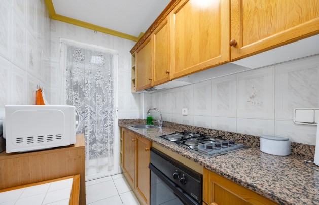 Resale - Apartment / flat - Torrevieja - Habaneras