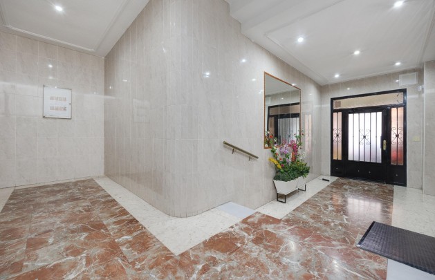 Resale - Apartment / flat - Torrevieja - Habaneras