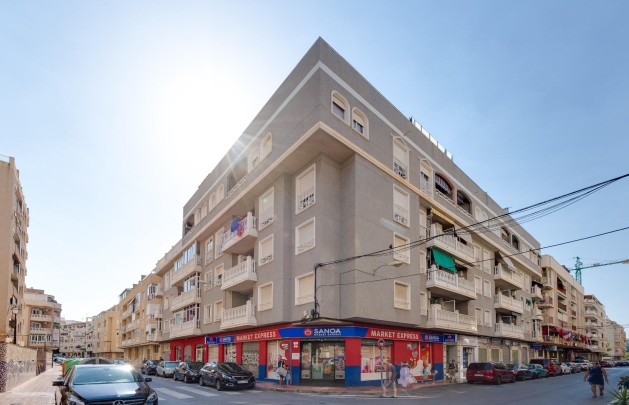 Resale - Apartment / flat - Torrevieja - Habaneras