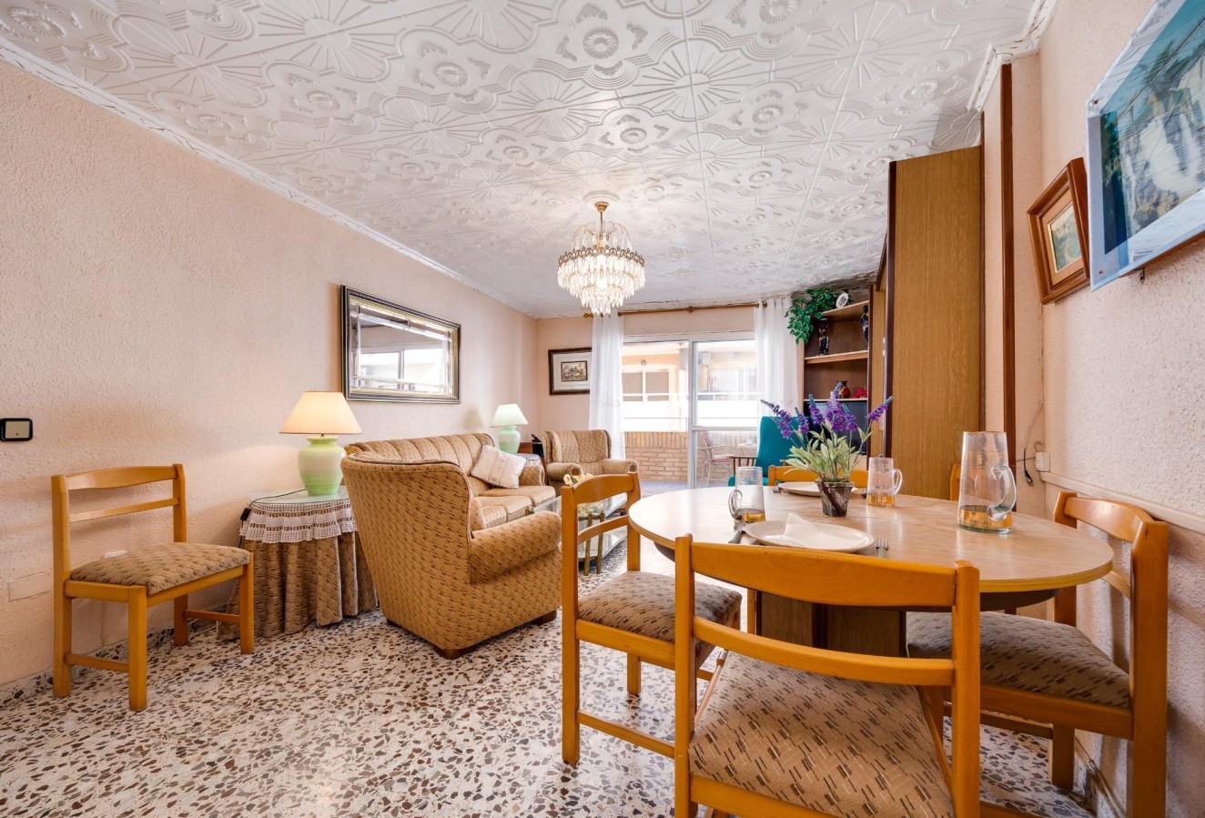 Resale - Apartment / flat - Torrevieja - Habaneras