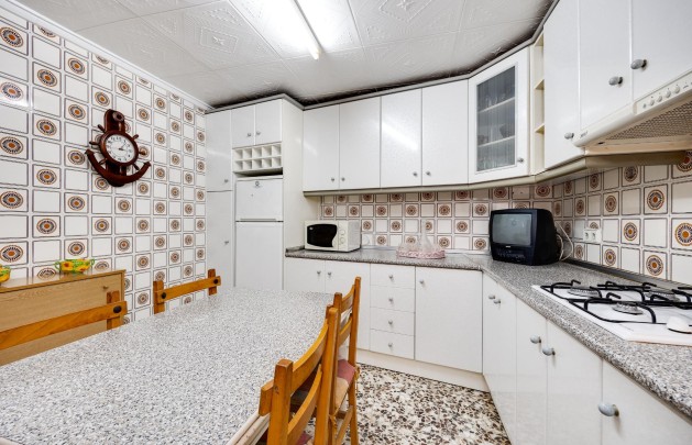 Resale - Apartment / flat - Torrevieja - Habaneras