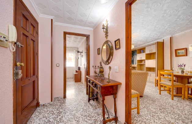 Resale - Apartment / flat - Torrevieja - Habaneras