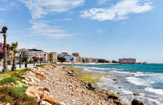 Resale - Apartment / flat - Torrevieja - Habaneras