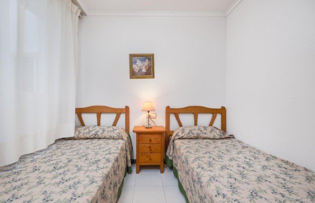 Resale - Apartment / flat - Torrevieja - Playa de los locos