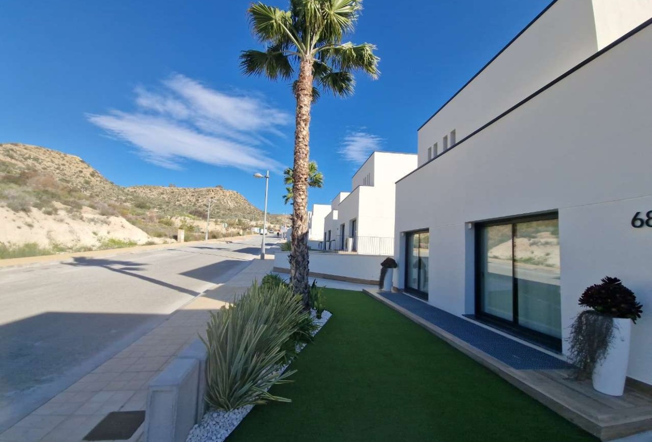 Resale - Villa - Monforte del Cid - Font del Llop