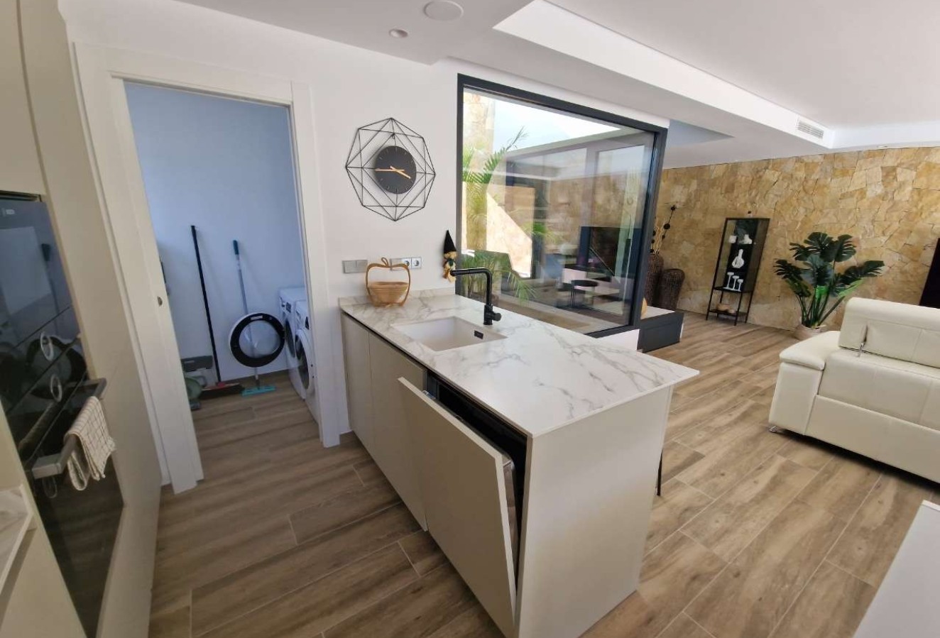 Resale - Villa - Monforte del Cid - Font del Llop