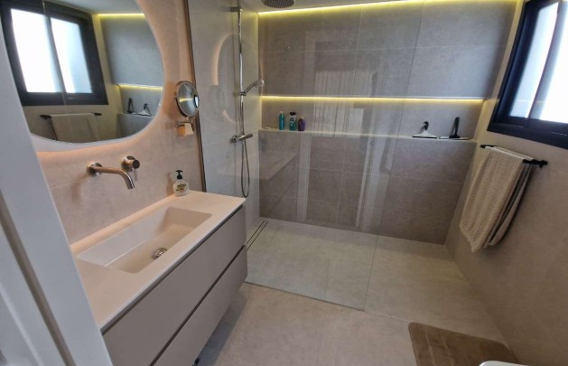 Resale - Villa - Monforte del Cid - Font del Llop