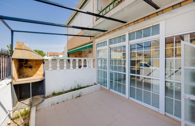 Resale - Bungalow - Torrevieja - Playa de los Naufragos
