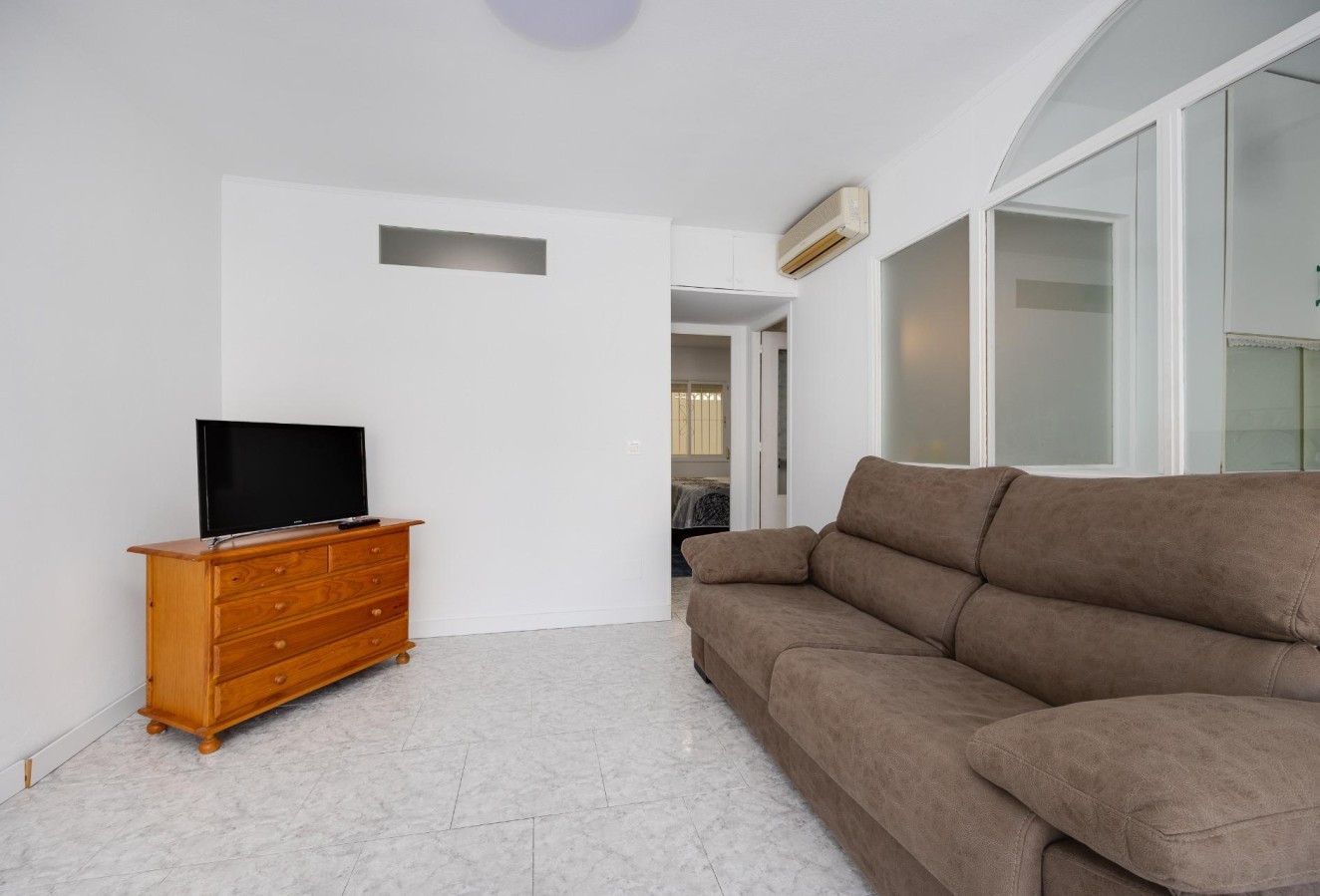 Resale - Bungalow - Torrevieja - Playa de los Naufragos