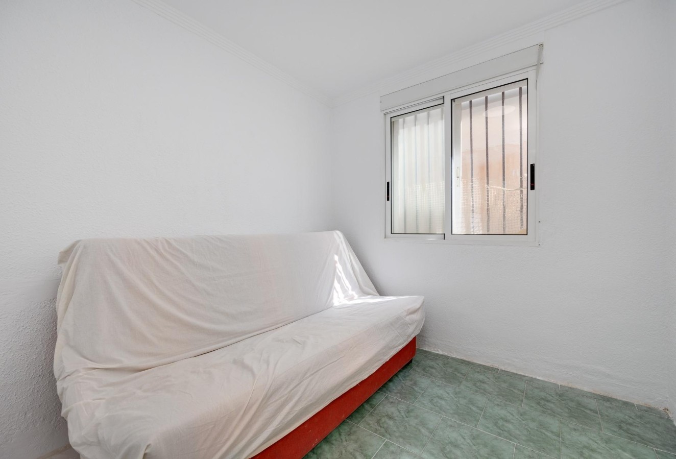 Resale - Bungalow - Torrevieja - Playa de los Naufragos