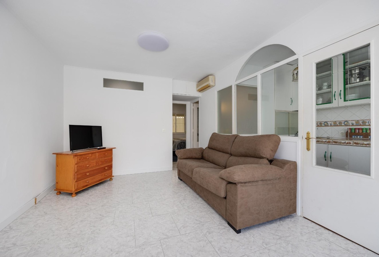 Resale - Bungalow - Torrevieja - Playa de los Naufragos