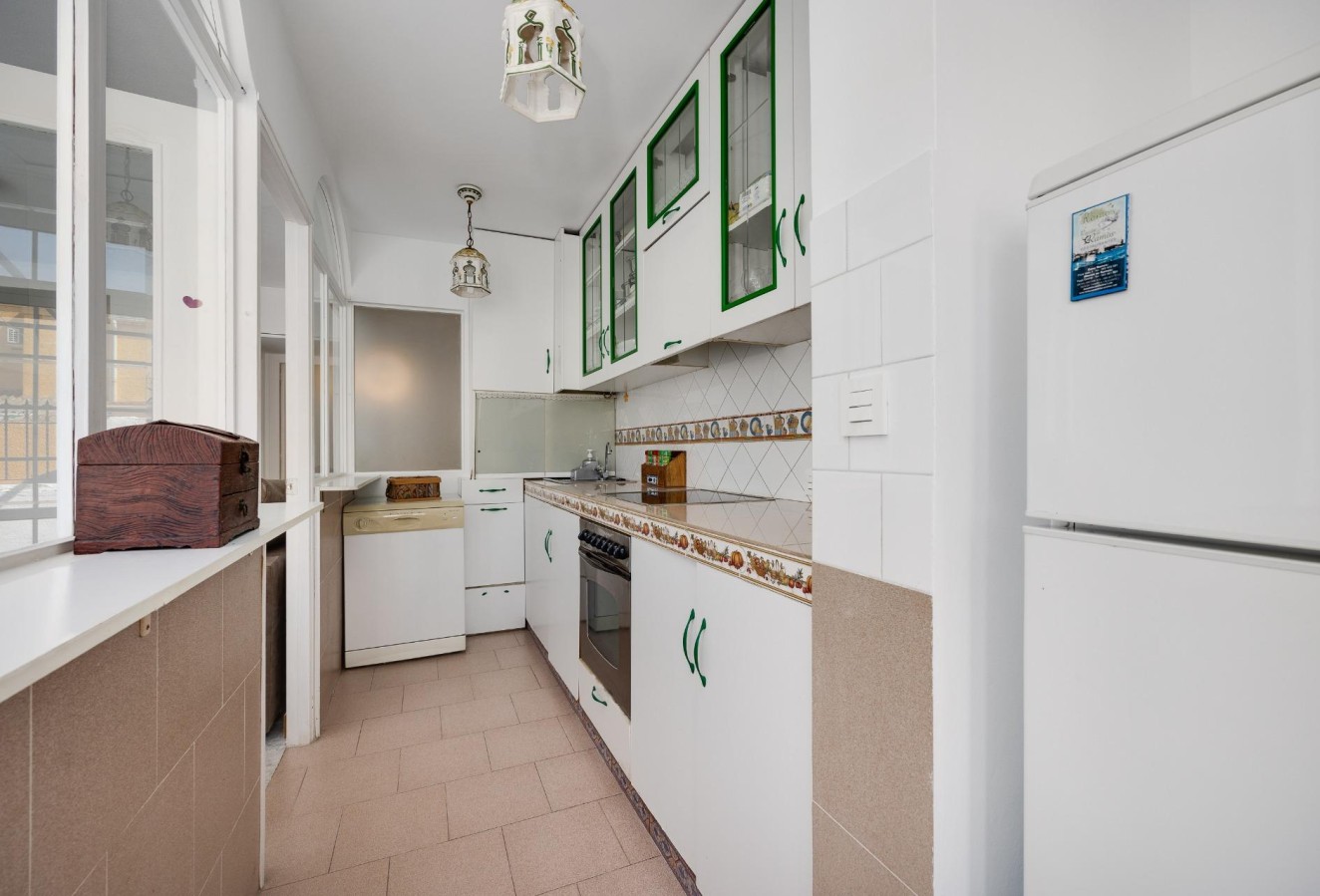 Resale - Bungalow - Torrevieja - Playa de los Naufragos