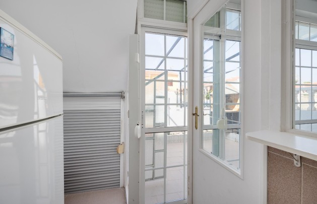 Resale - Bungalow - Torrevieja - Playa de los Naufragos