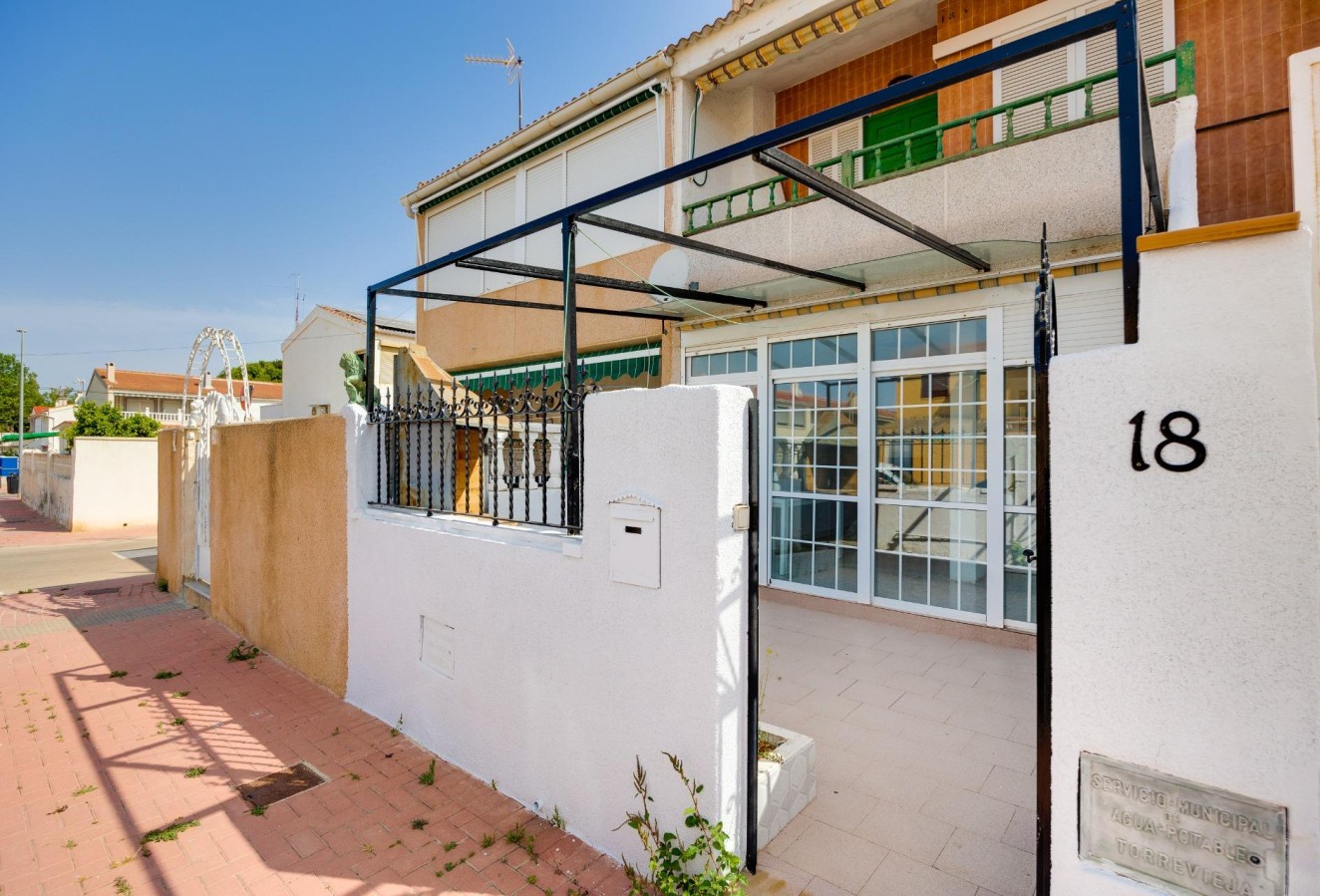 Resale - Bungalow - Torrevieja - Playa de los Naufragos