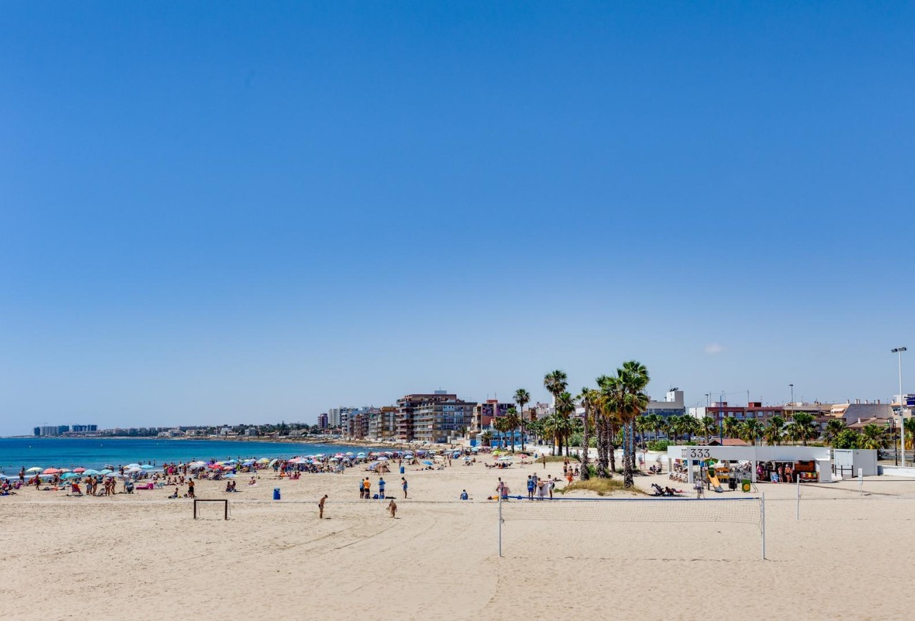 Resale - Bungalow - Torrevieja - Playa de los Naufragos
