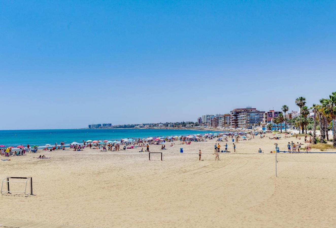 Resale - Bungalow - Torrevieja - Playa de los Naufragos