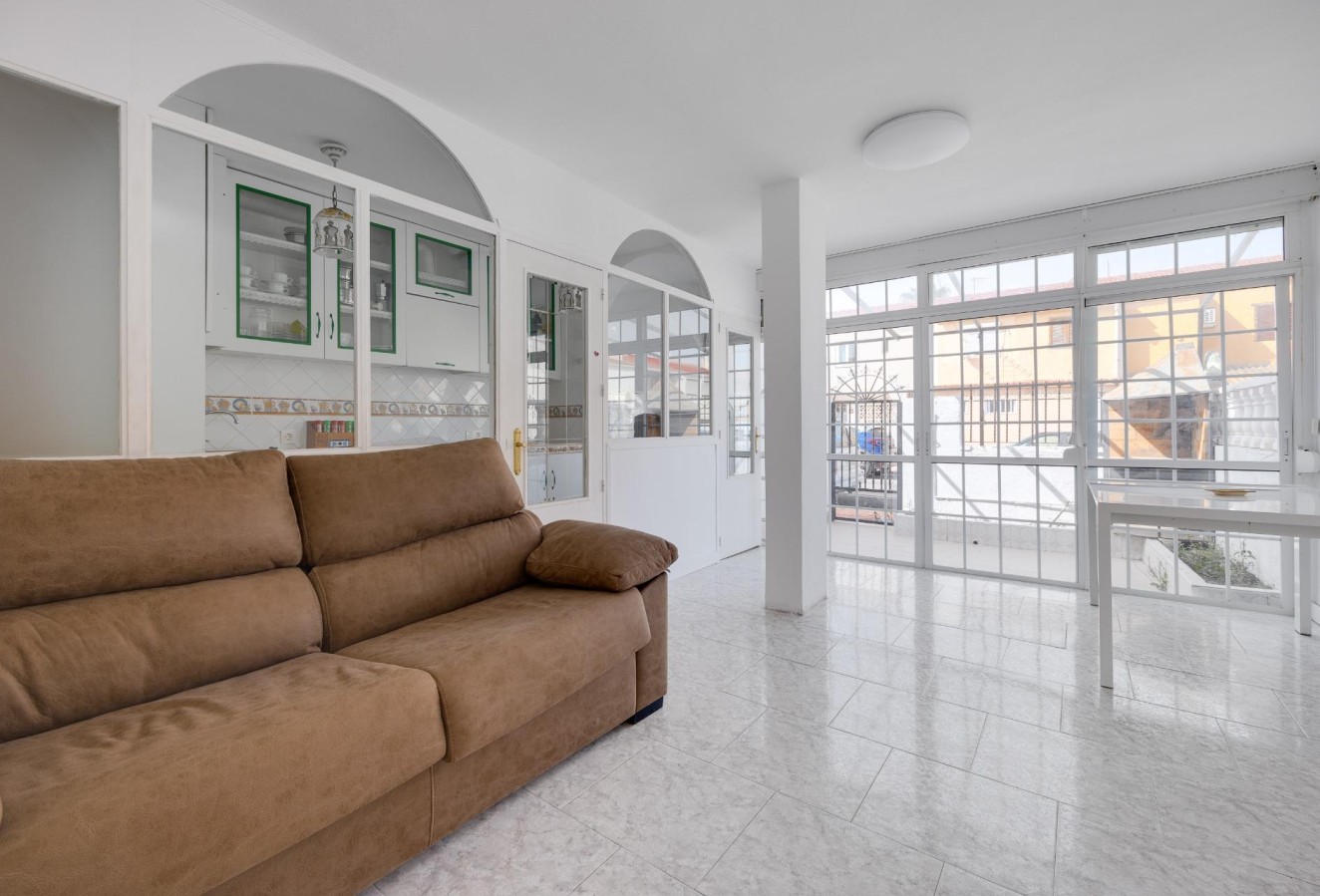 Resale - Bungalow - Torrevieja - Playa de los Naufragos