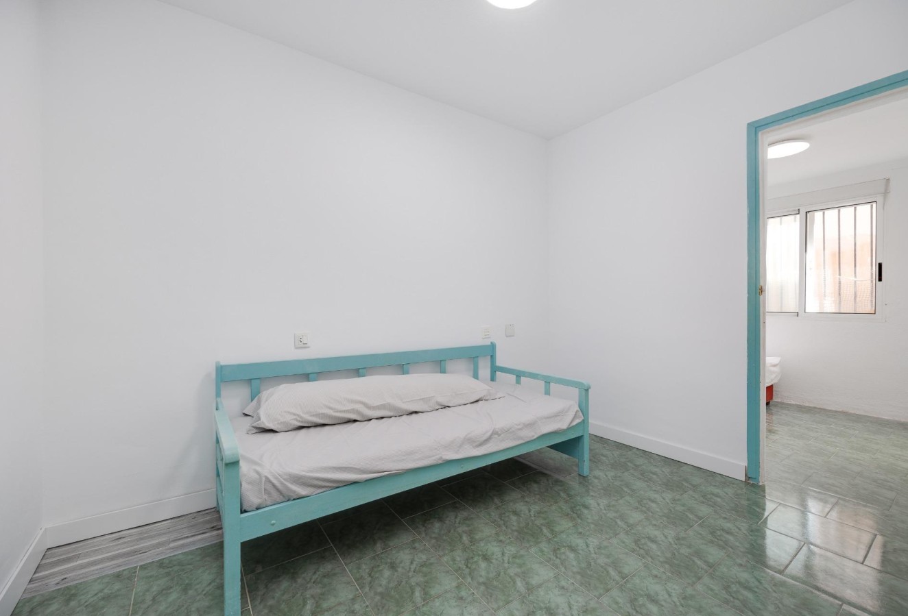 Resale - Bungalow - Torrevieja - Playa de los Naufragos