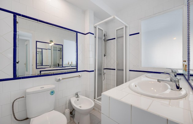 Resale - Bungalow - Torrevieja - Playa de los Naufragos