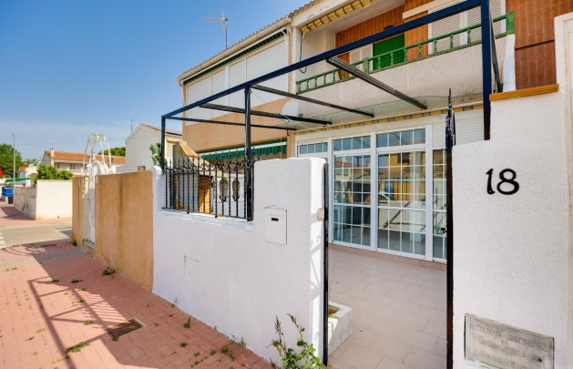 Resale - Bungalow - Torrevieja - Playa de los Naufragos