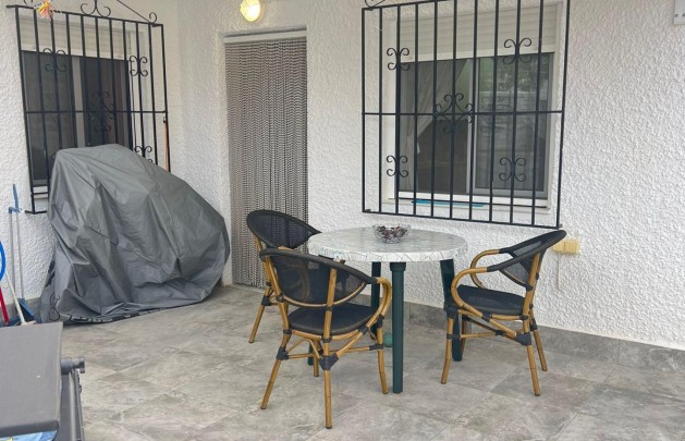 Återförsäljning - Bungalow - Torrevieja - La Siesta - El Salado - Torreta